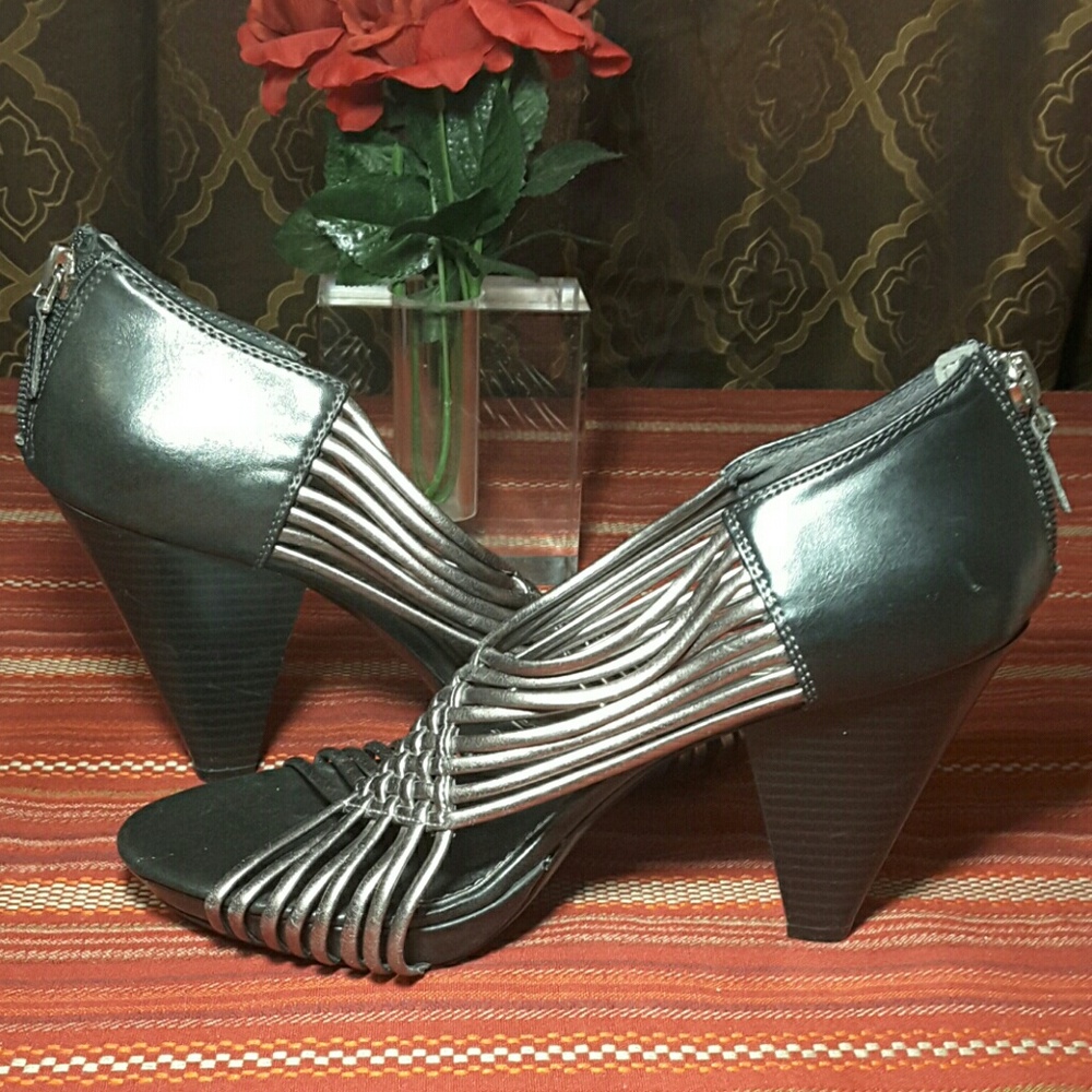 2/$10⚃STUDIO PAOLO heel sandals pewter gray 8 - Picture 5 of 6